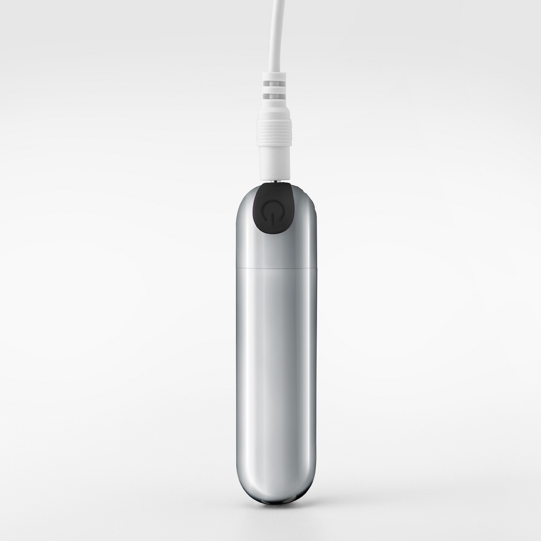 iMoan - Rechargeable Vibrating Bullet - Silver - Image 4