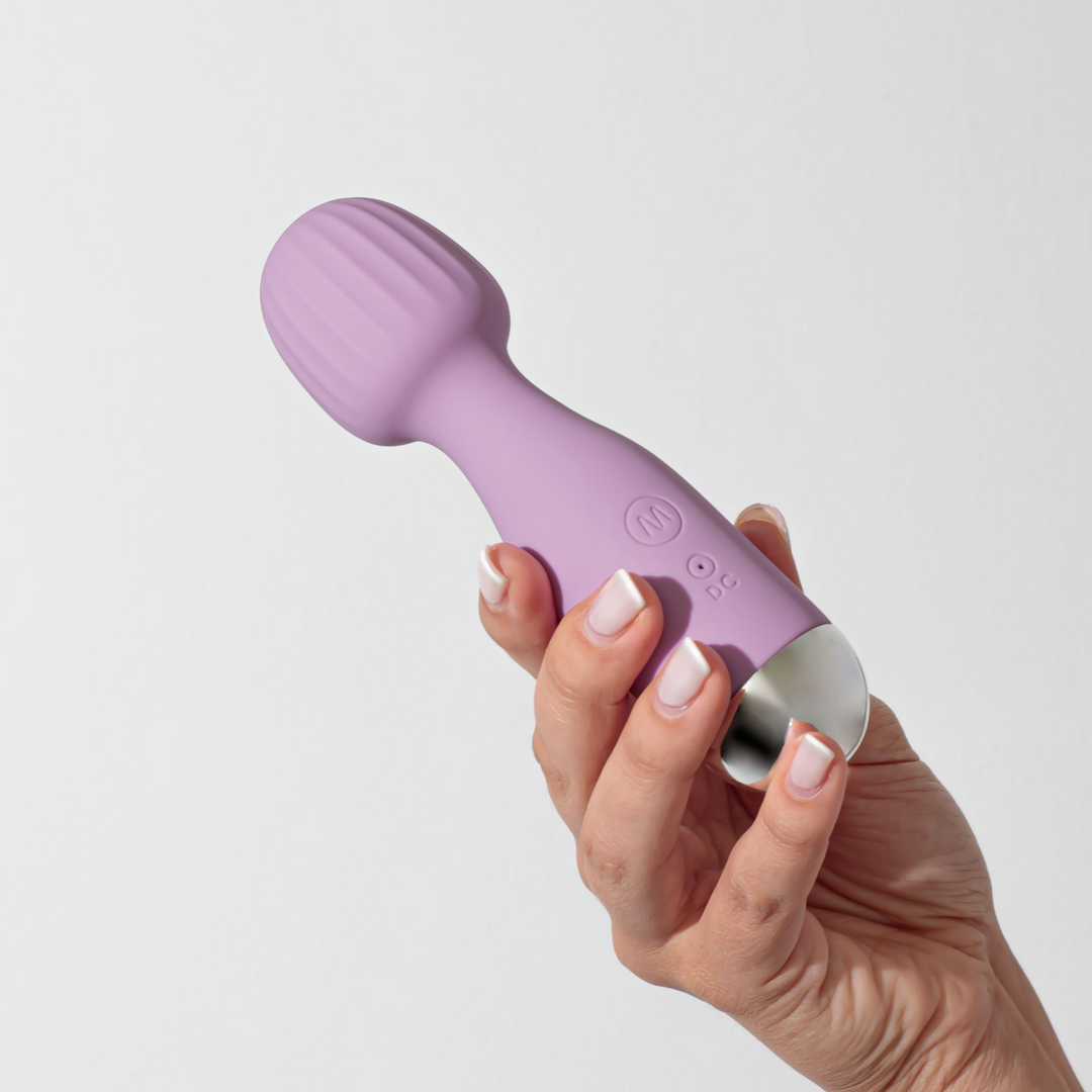 Wanderlust - Mini Wand Massager - Lilac - Image 7