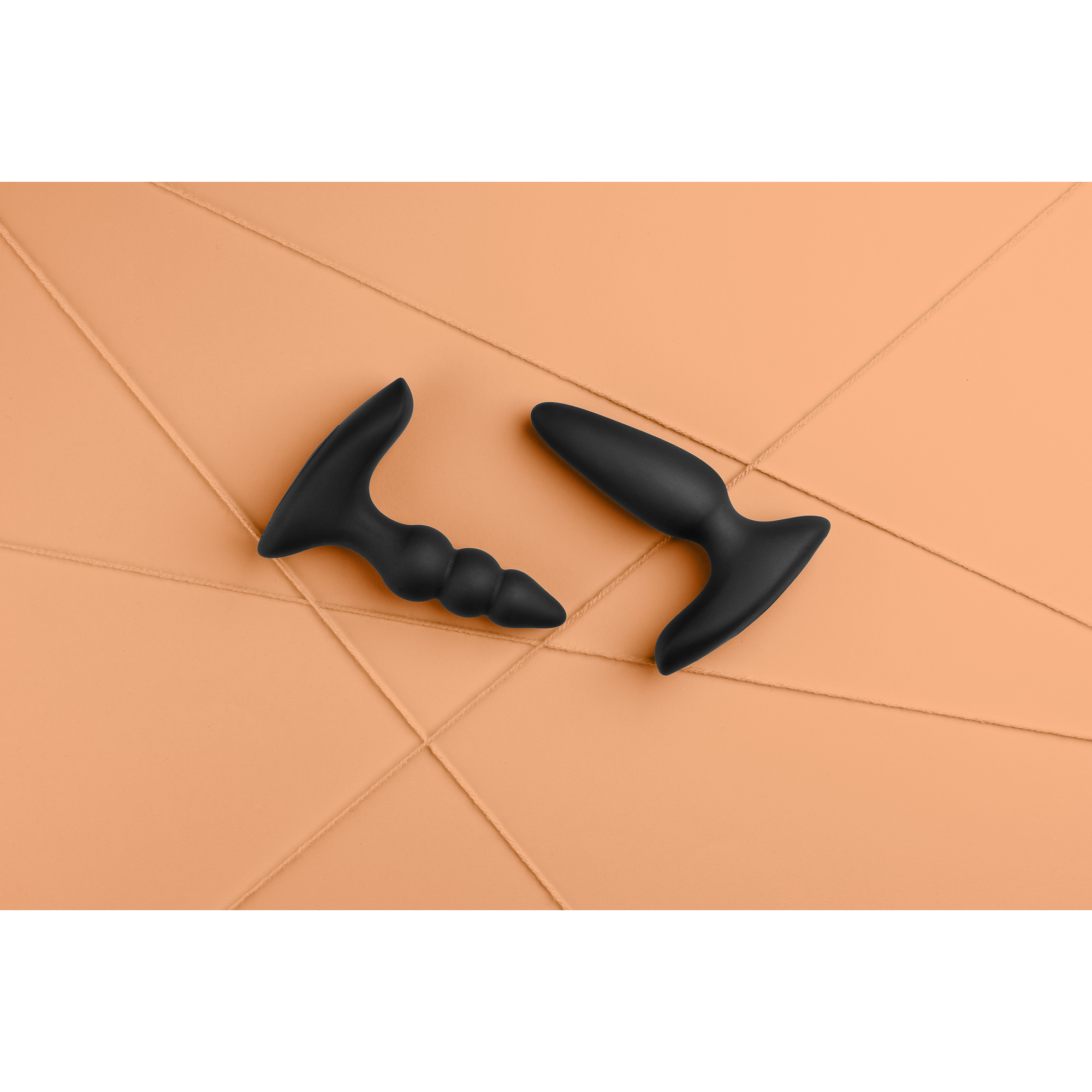 Smooth Vibrating Anal Plug with Remote Control - Licorice Black - Image 8