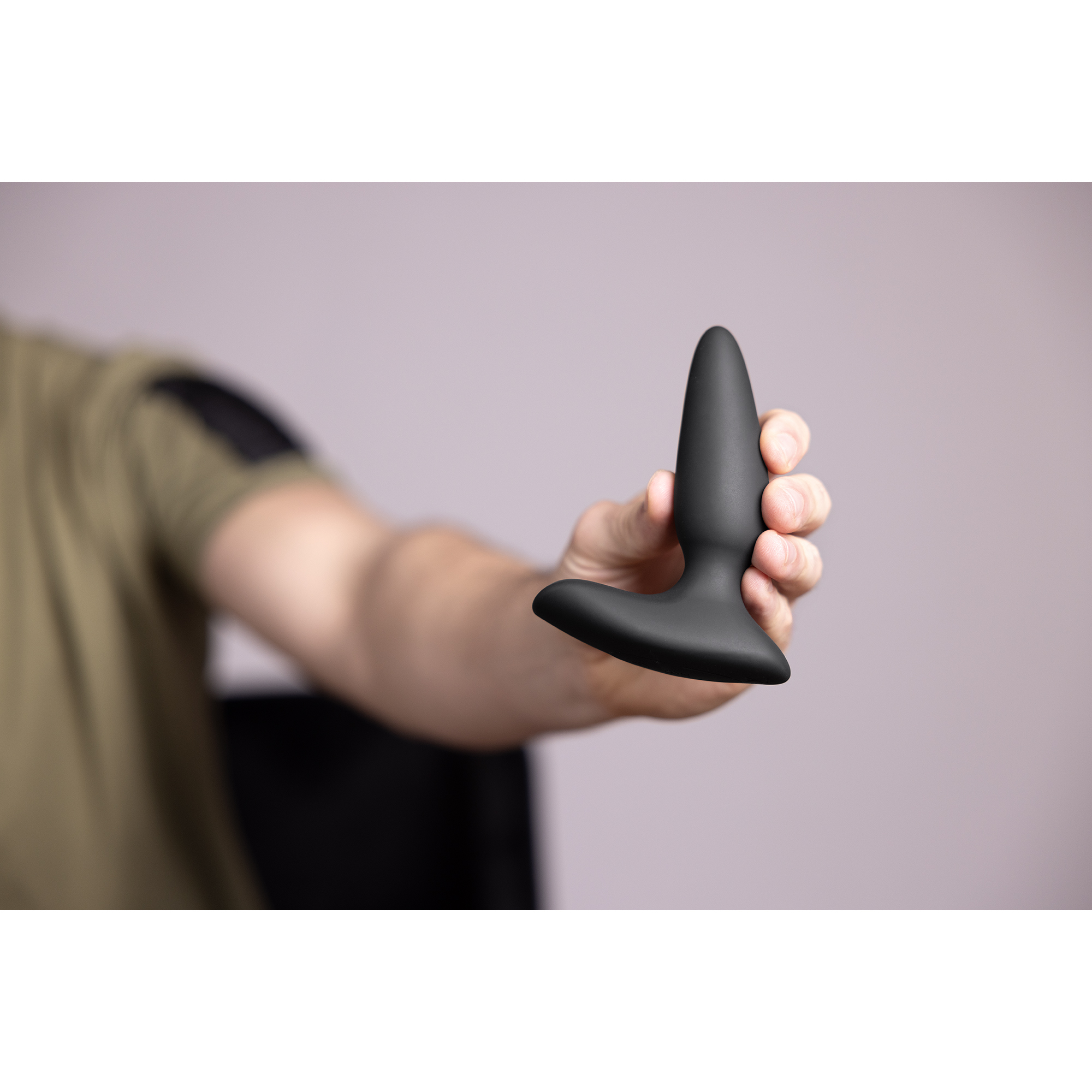 Smooth Vibrating Anal Plug with Remote Control - Licorice Black - Image 9